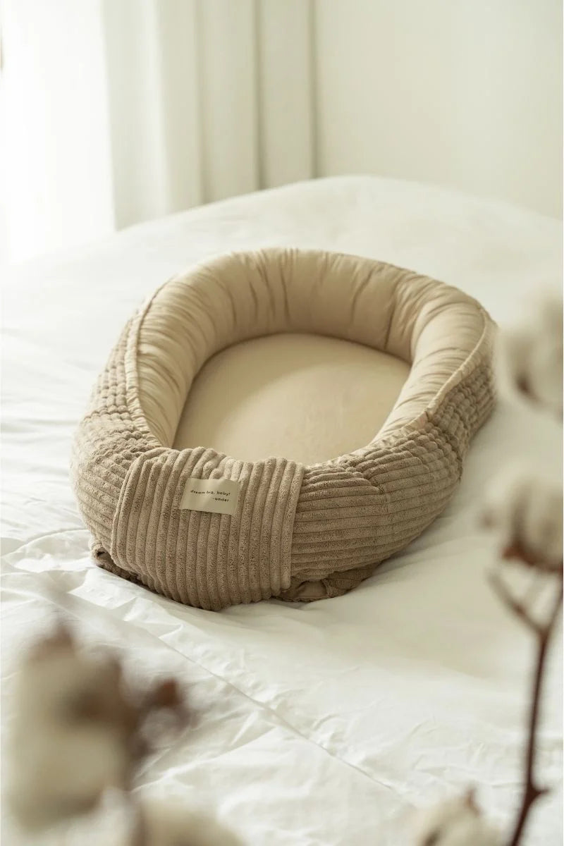 COZY CREAM beebipesa 85 cm x 50 cm.