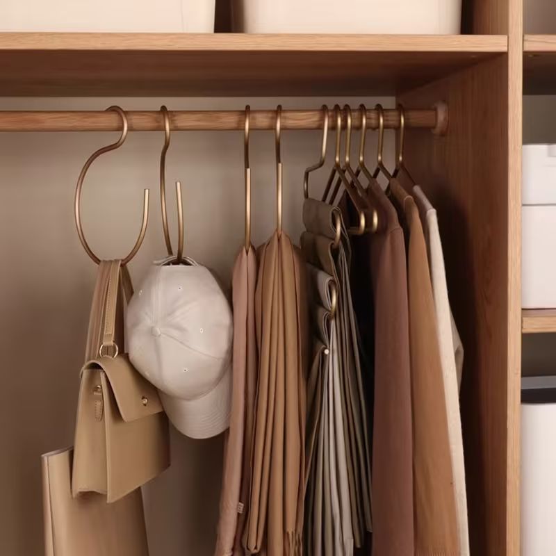 5tk garderoobikorraldajate komplekt