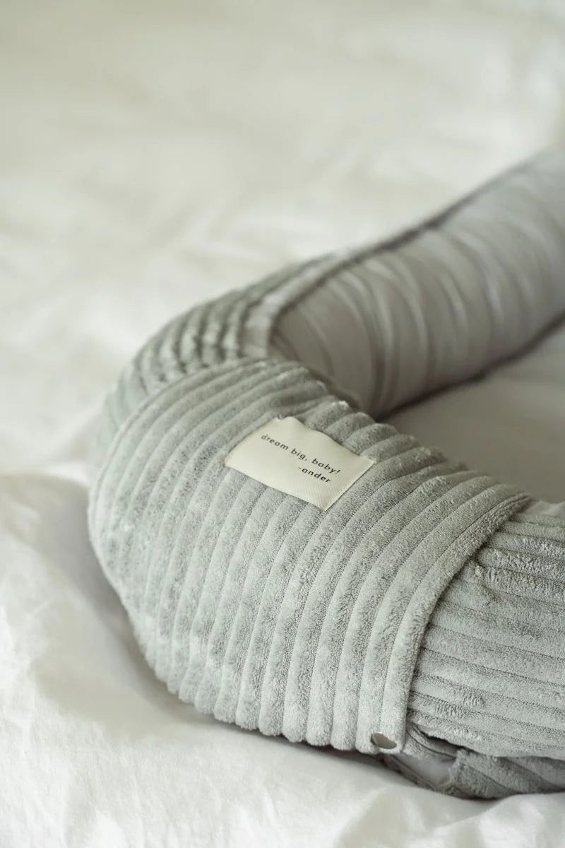 COZY CREAM beebipesa 85 cm x 50 cm.