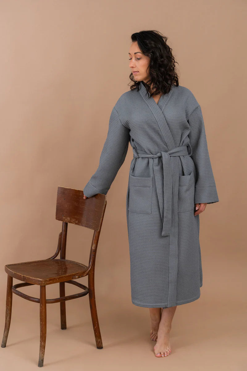 Women's bathrobe made of waffle fabric
