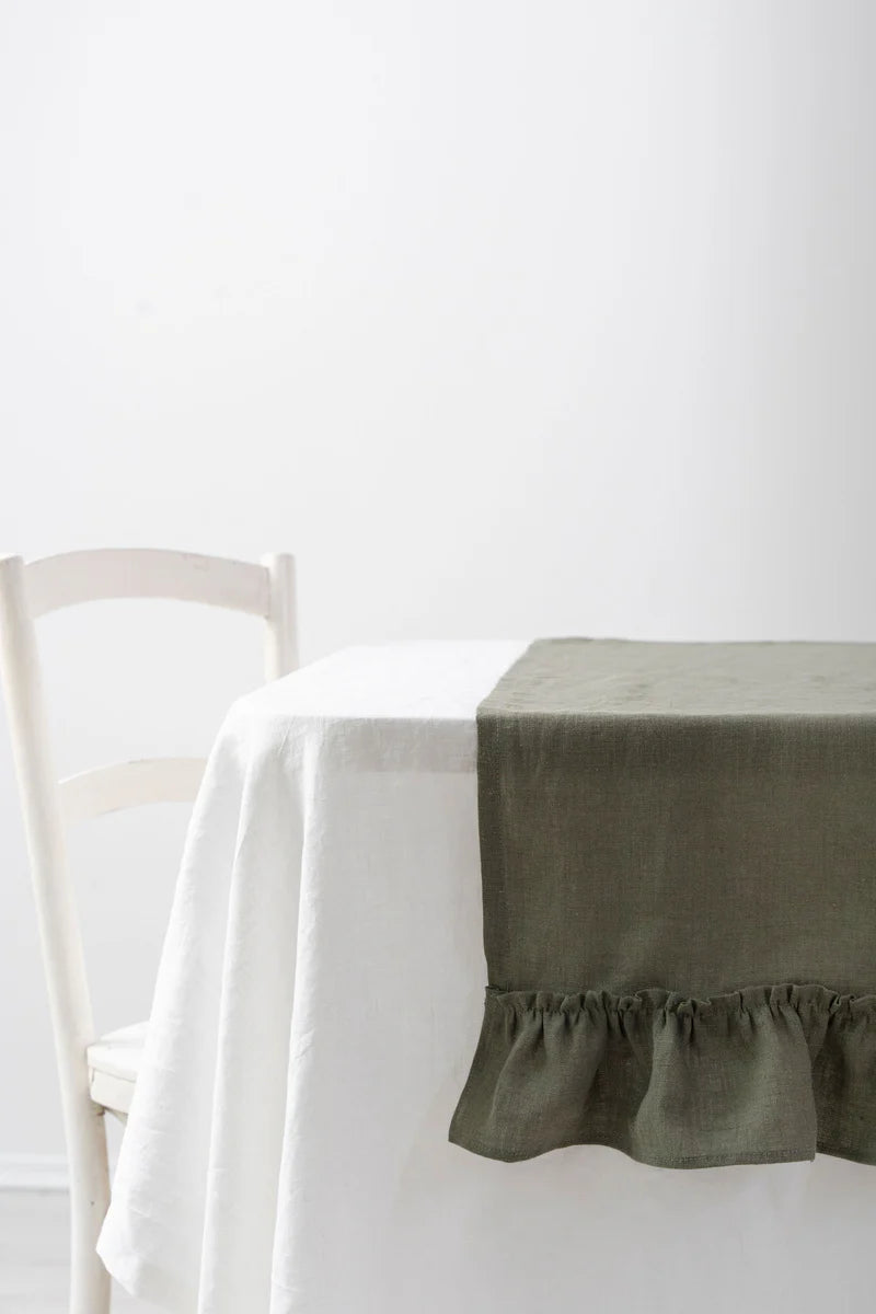 Olive - linane laualina volangidega 160x40