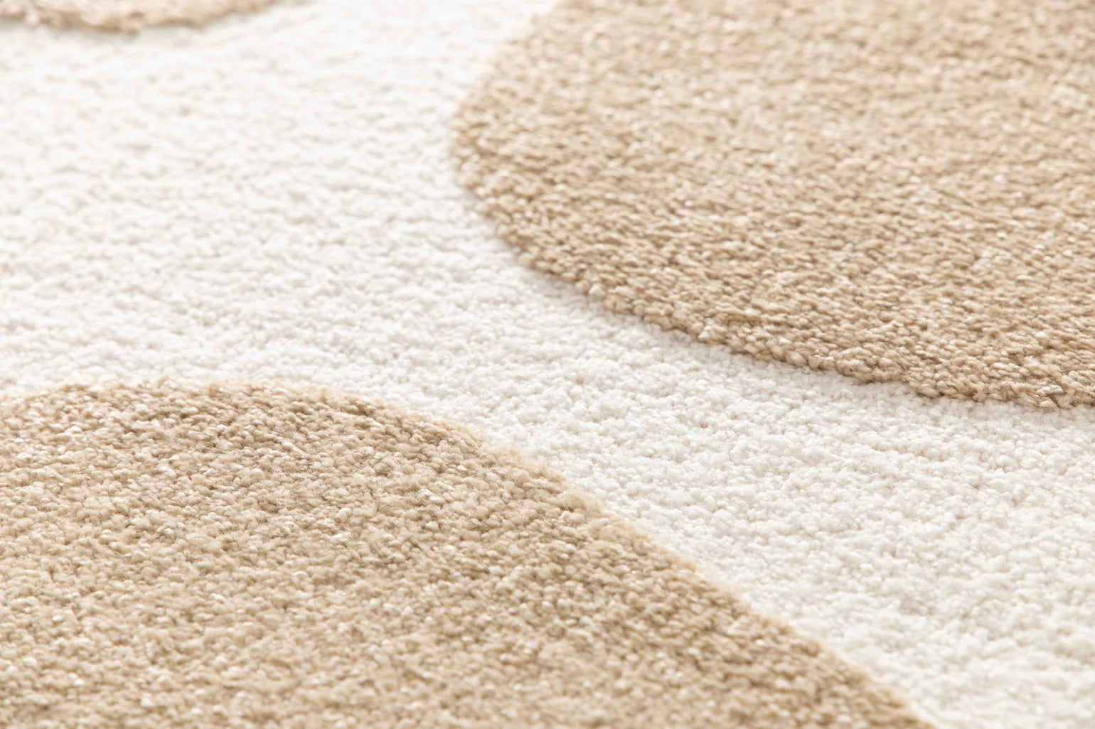 Pehme õireljeefmustriga vaip