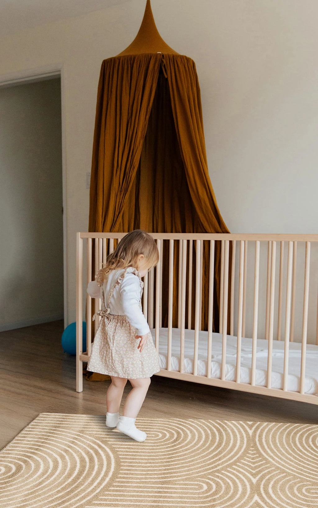 Soft and elegant grooved embossed mat