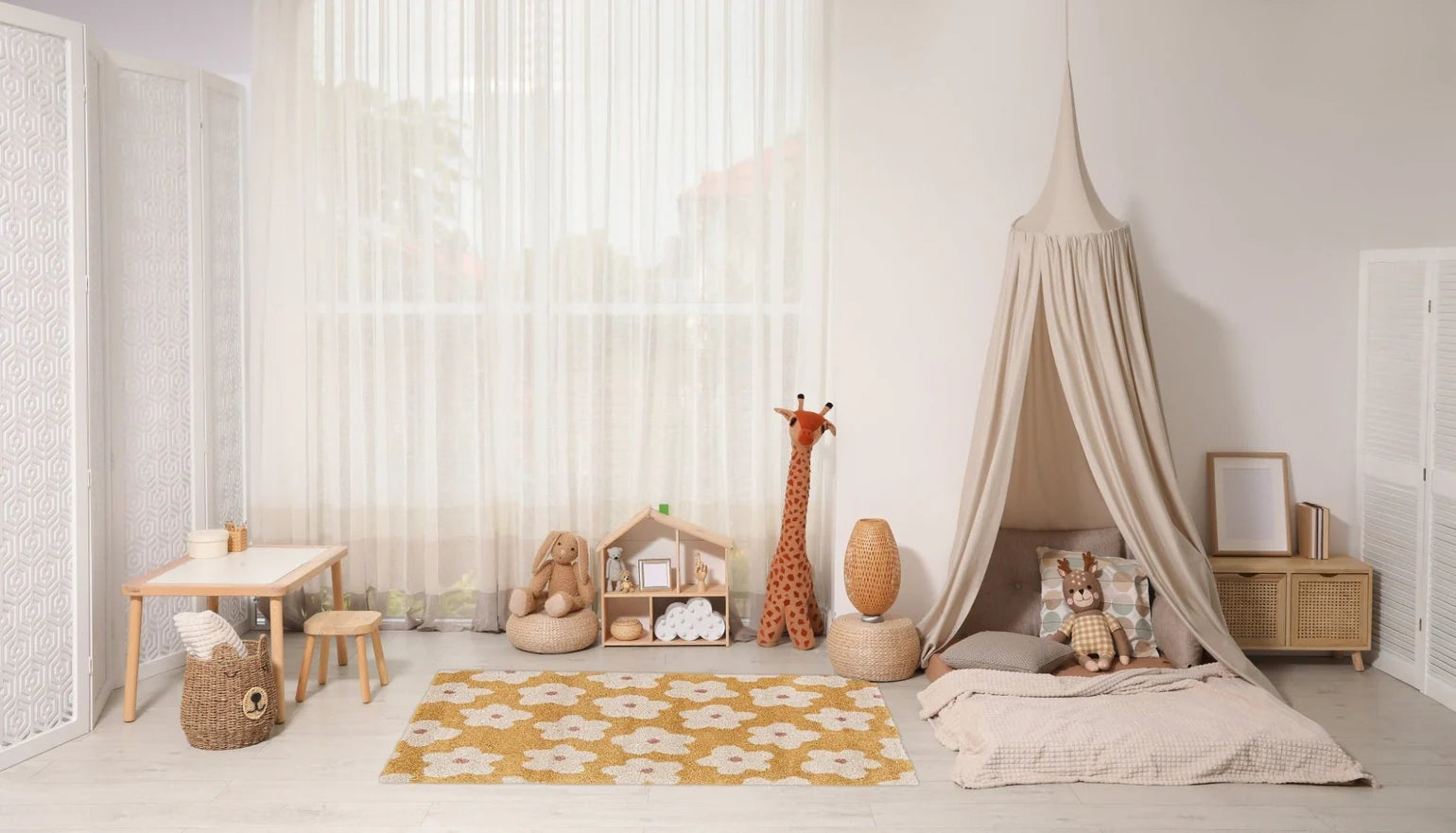 Thick and comfortable children's rug FLOWERS